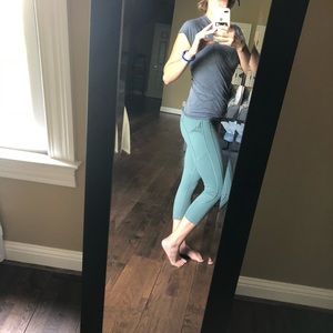 Army green Victoria’s secret cropped leggings